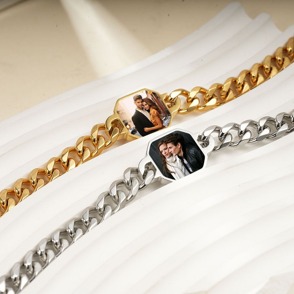 Personalized titanium steel photo bracelet with Cuban chain, stylish and customized jewelry accessory from Miniic Shop.